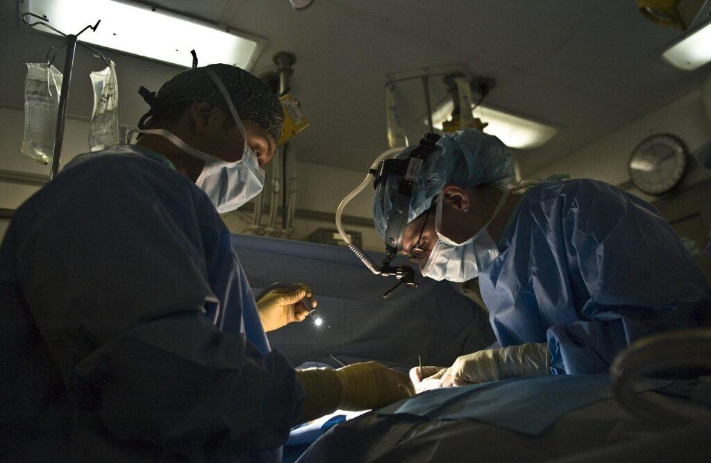 leg-fasciotomy leg fasciotomy, compartment syndrome, general surgery case, orthopaedics surgery case,